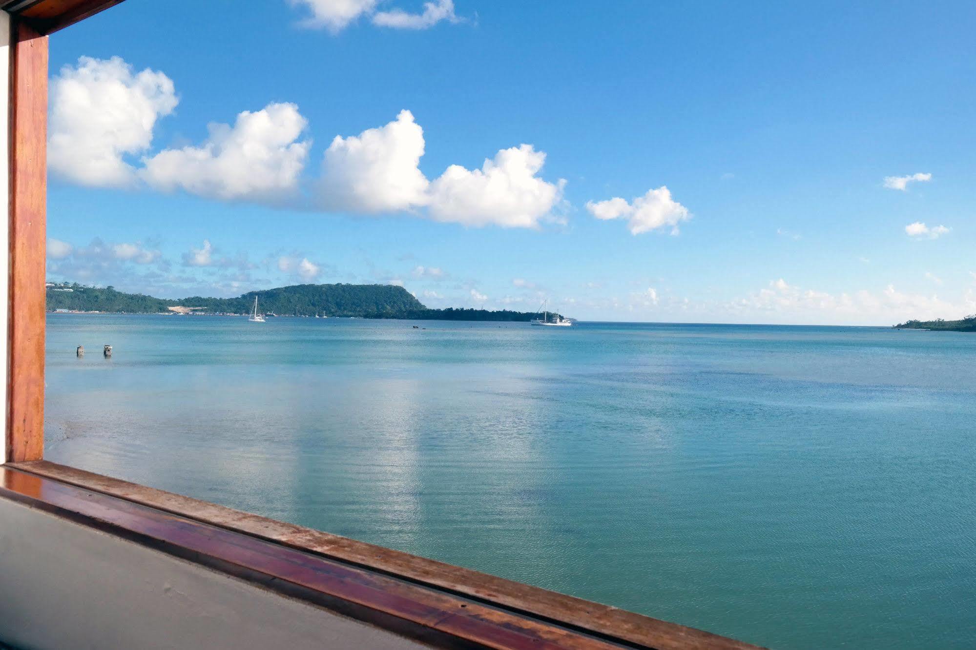Moorings Hotel Port Vila Buitenkant foto